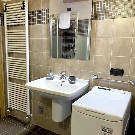 House Of Artist Апартаменты Бергамо